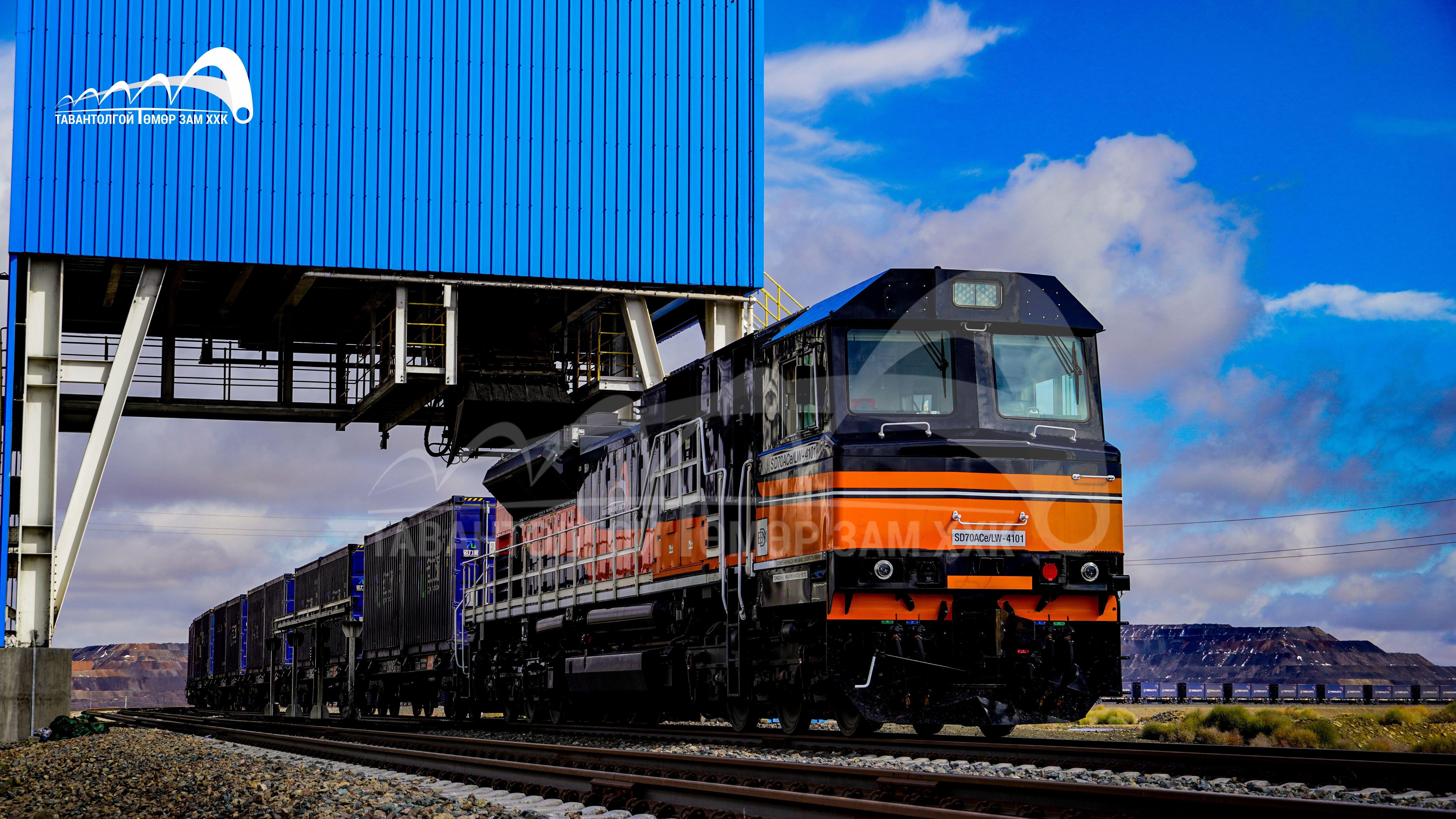 ТАВАНТОЛГОЙН НҮҮРС АЧИХ ЛОГИСТИКИЙН ТӨВ /ТНАЛТ/ ТЕХНИКИЙН ХҮЧИН ЧАДЛААРАА  БҮРЭН АЖИЛЛАЖ ЭХЭЛЛЭЭ.