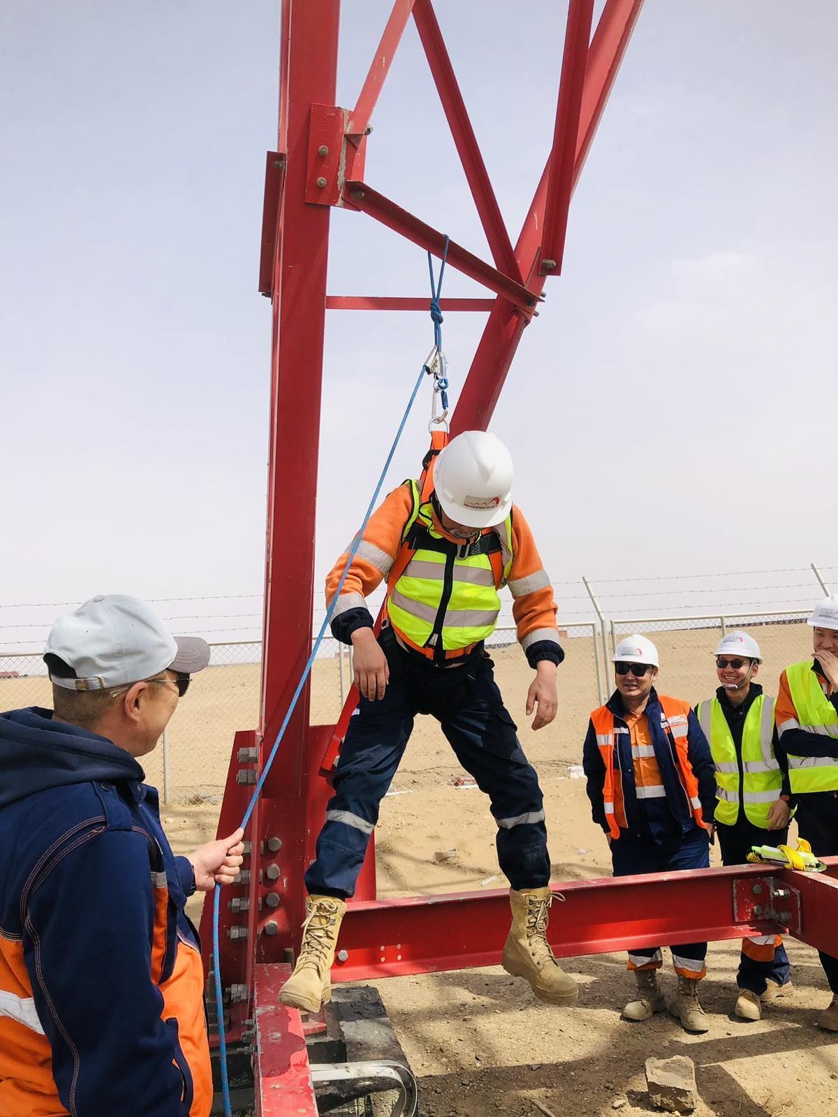ӨНДӨРТ АЖИЛЛАХ ҮЕИЙН АЮУЛГҮЙ АЖИЛЛАГААНЫ СУРГАЛТ ЗОХИОН БАЙГУУЛАВ
