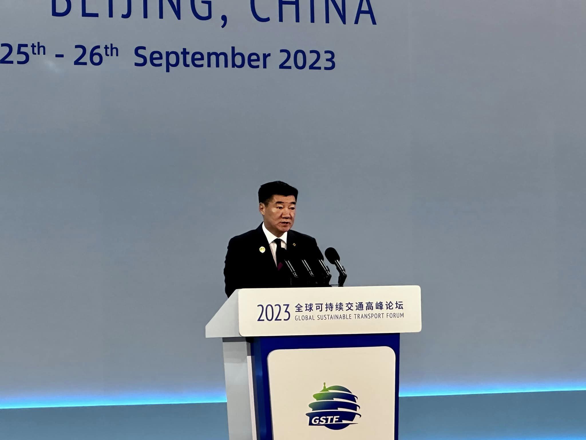 ЗАМ, ТЭЭВРИЙН ХӨГЖЛИЙН САЙД С.БЯМБАЦОГТ "ДЭЛХИЙН ТОГТВОРТОЙ ТЭЭВЭР" ЧУУЛГА УУЛЗАЛТАД МОНГОЛ УЛСЫГ ТӨЛӨӨЛӨН ОРОЛЦОЖ БАЙНА