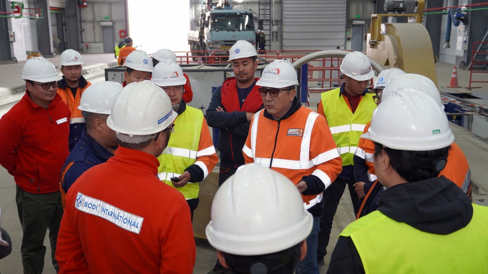 ГҮЙЦЭТГЭХ ЗАХИРАЛ Н.БУДБАЯР ТАВАНТОЛГОЙ-ГАШУУНСУХАЙТ ЧИГЛЭЛИЙН ТӨМӨР ЗАМД АЖИЛЛАЛАА