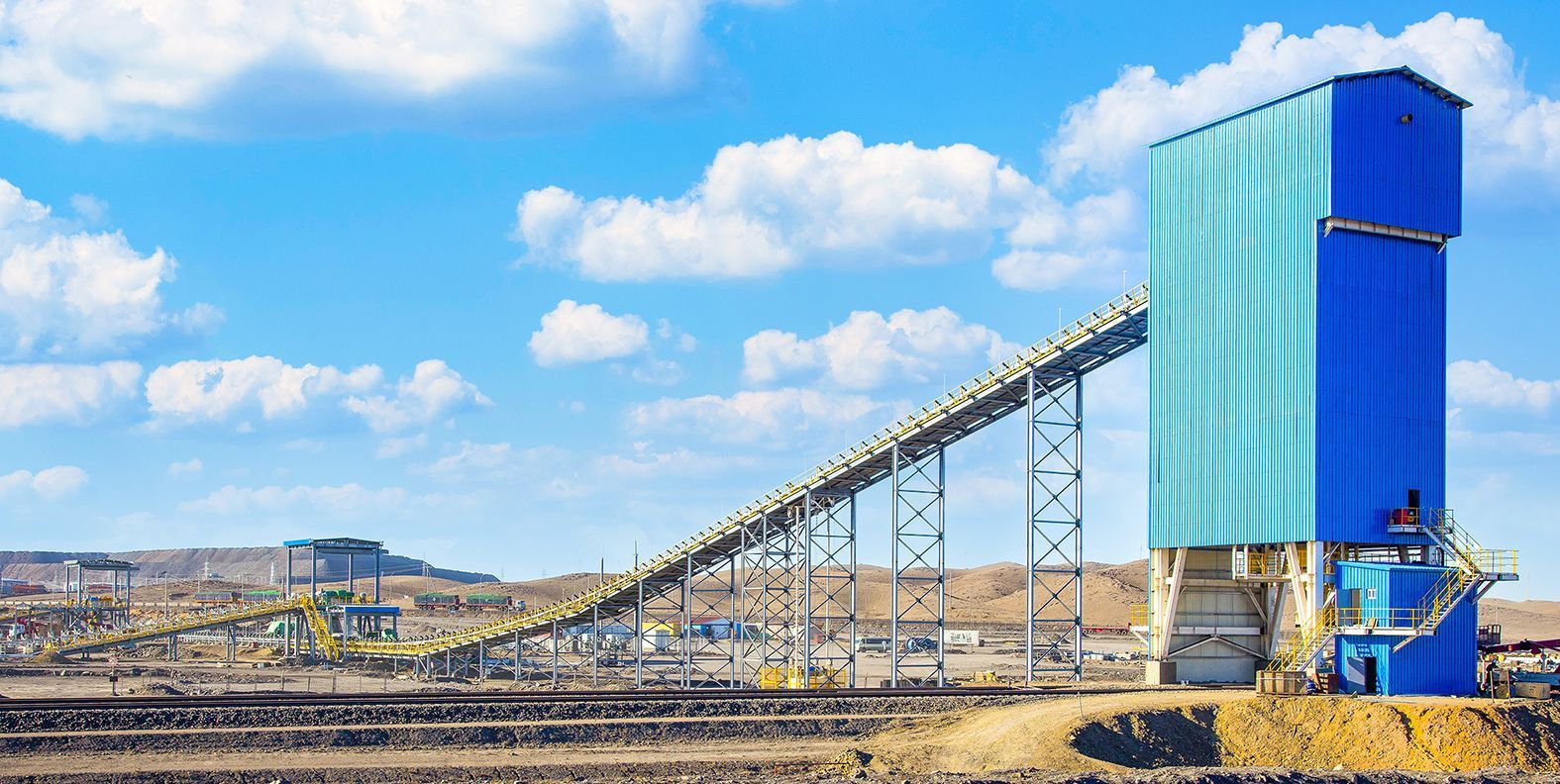 ТАВАНТОЛГОЙН НҮҮРС АЧИХ ЛОГИСТИКИЙН ТӨВ ТӨСӨЛ