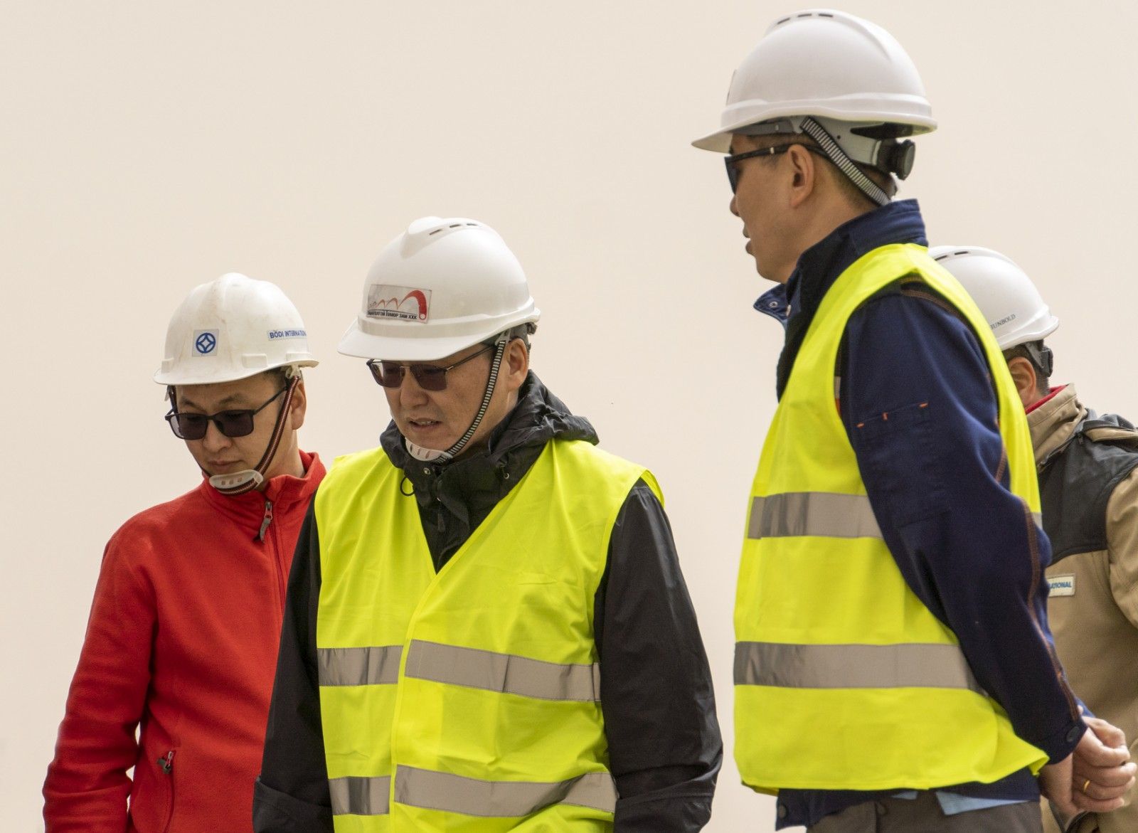 ГАШУУНСУХАЙТ ШИЛЖҮҮЛЭН АЧИХ ТЕРМИНАЛЫГ ЭНЭ ОНД БАГТААН АШИГЛАЛТАД ОРУУЛНА