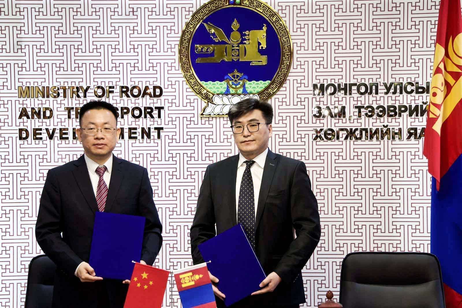 ГАШУУНСУХАЙТ-ГАНЦМОД БООМТЫН ХИЛ ХОЛБОЛТЫН ТӨМӨР ЗАМЫН ТЭЗҮ, ИЖ БҮРЭН ЗУРАГ ТӨСӨЛ БОЛОВСРУУЛАХ ЗӨВЛӨХ ҮЙЛЧИЛГЭЭНИЙ ГЭРЭЭ БАЙГУУЛЛАА