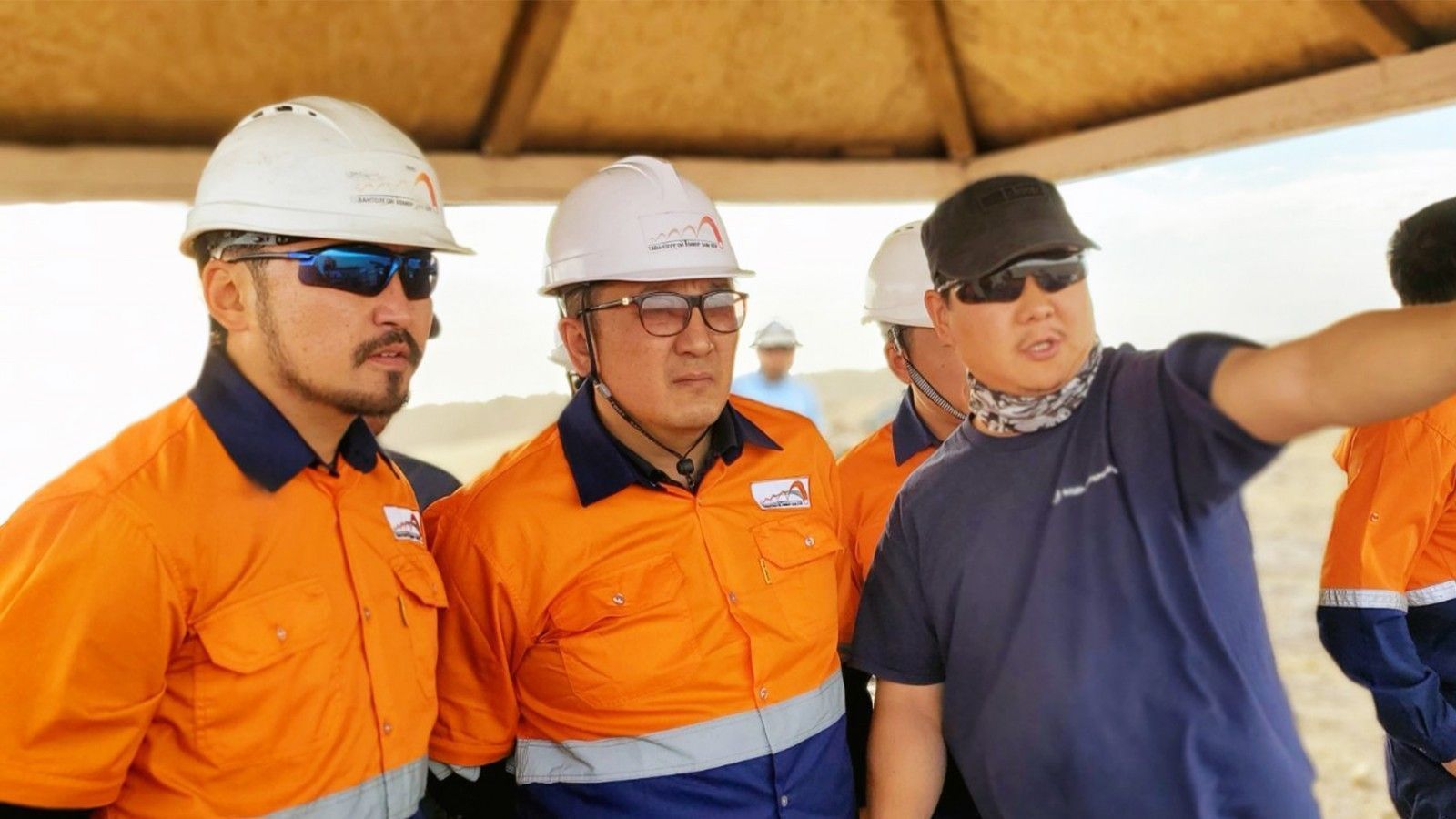 ГҮЙЦЭТГЭХ ЗАХИРАЛ Н.БУДБАЯР ТАВАНТОЛГОЙ-ГАШУУНСУХАЙТ ТӨМӨР ЗАМЫН ТӨСЛИЙН ТАЛБАЙД АЖИЛЛАЖ БАЙНА