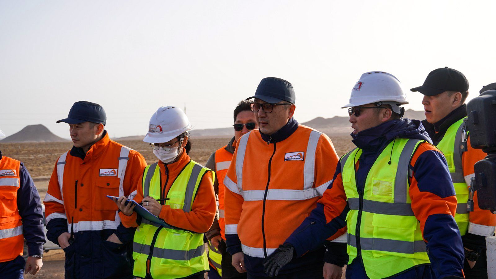 ТАВАНТОЛГОЙ-ГАШУУНСУХАЙТЫН ТӨМӨР ЗАМД ГҮЙЦЭТГЭХ ЗАХИРЛЫН ЭЭЛЖИТ ХАВРЫН ҮЗЛЭГ, ШАЛГАЛТ ХИЙГДЭЖ БАЙНА